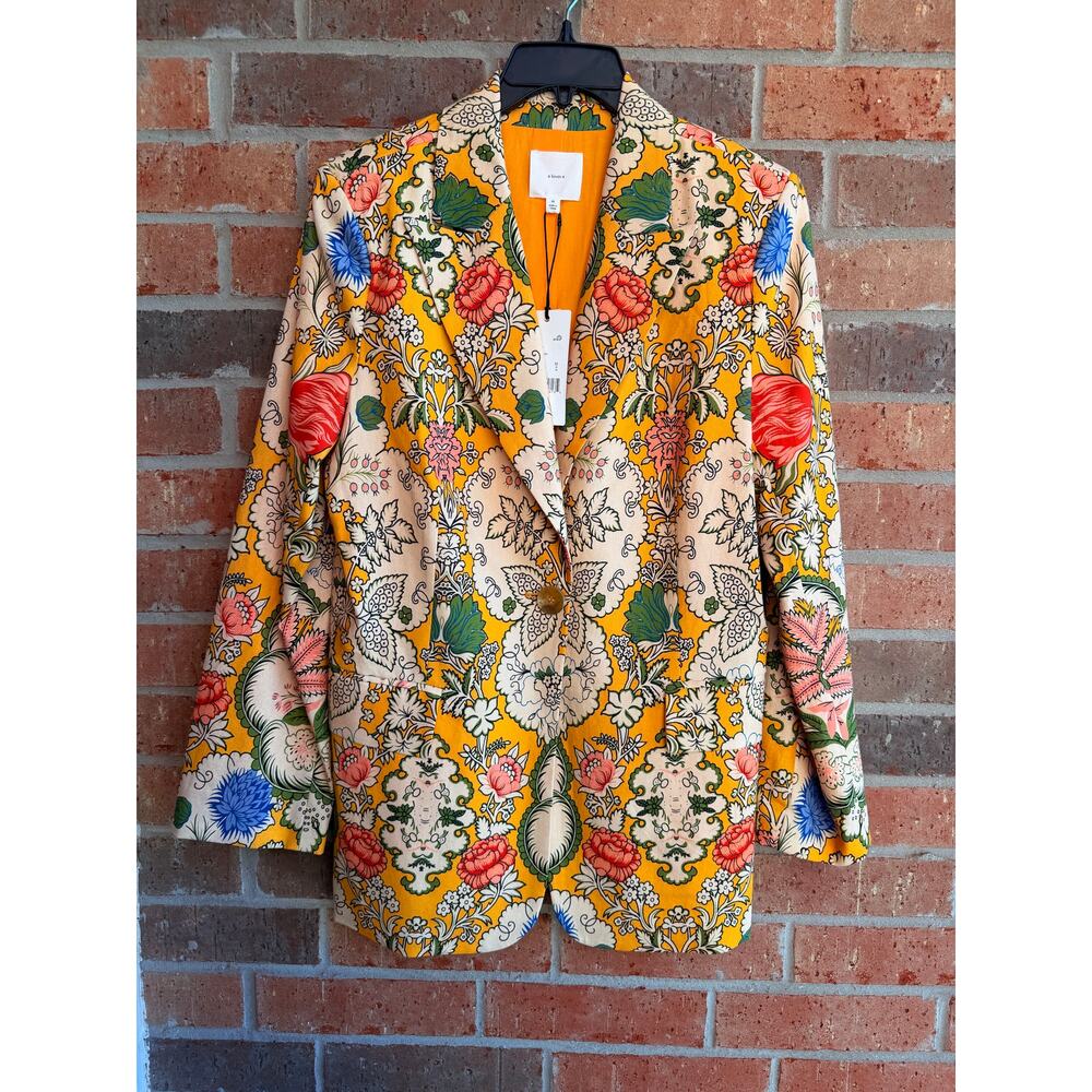 a loves a Yellow Cotton Floral Blazer Size Medium NWT